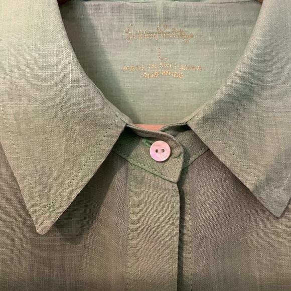 Lily Pulitzer green linen blouse. Size large. - Picture 2 of 3